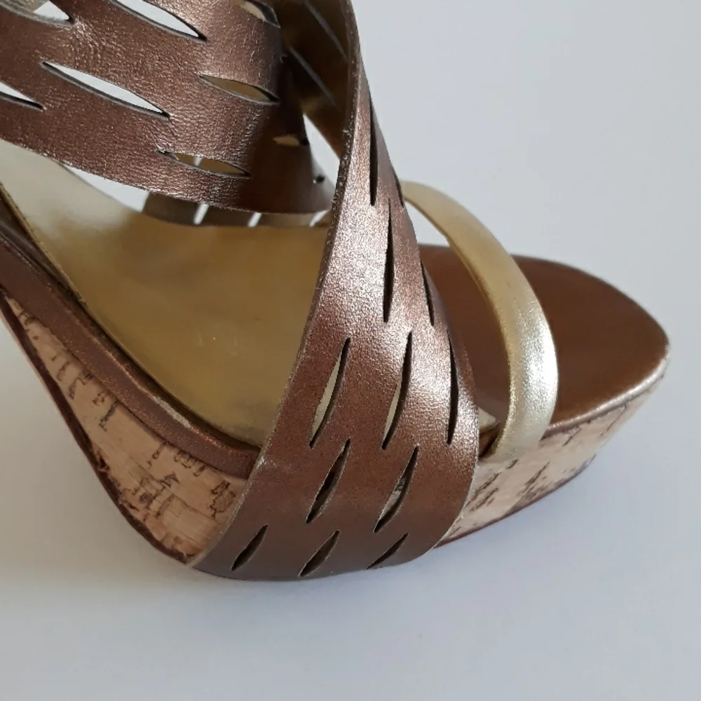 *DVF copper & gold leather slingback cork platform heels 9M Brazil